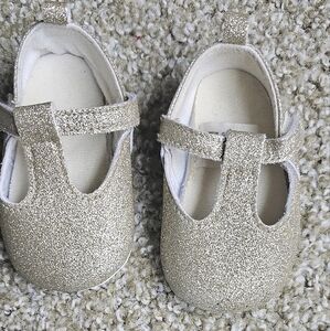 Carter's  shoes